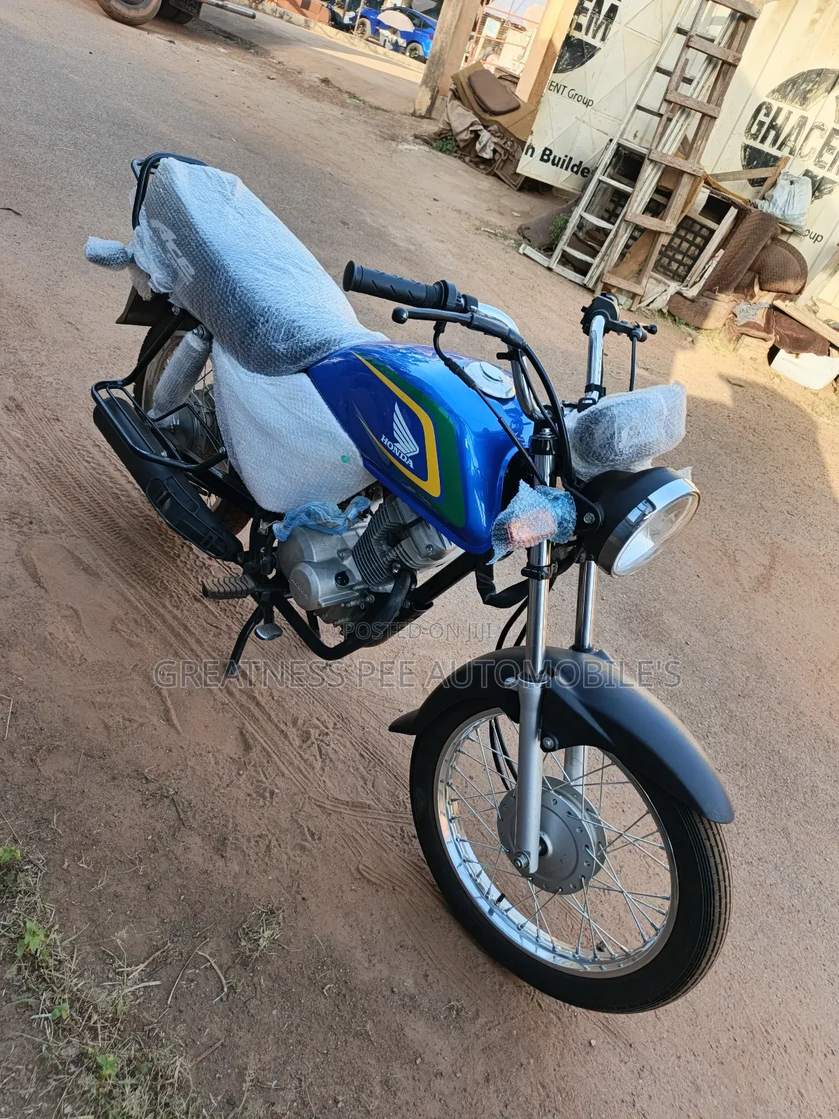 Honda 2025 Blue
