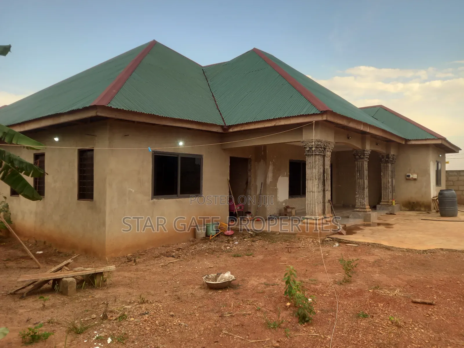 5bdrm House in Akyeremadi, Kumasi Metropolitan for sale