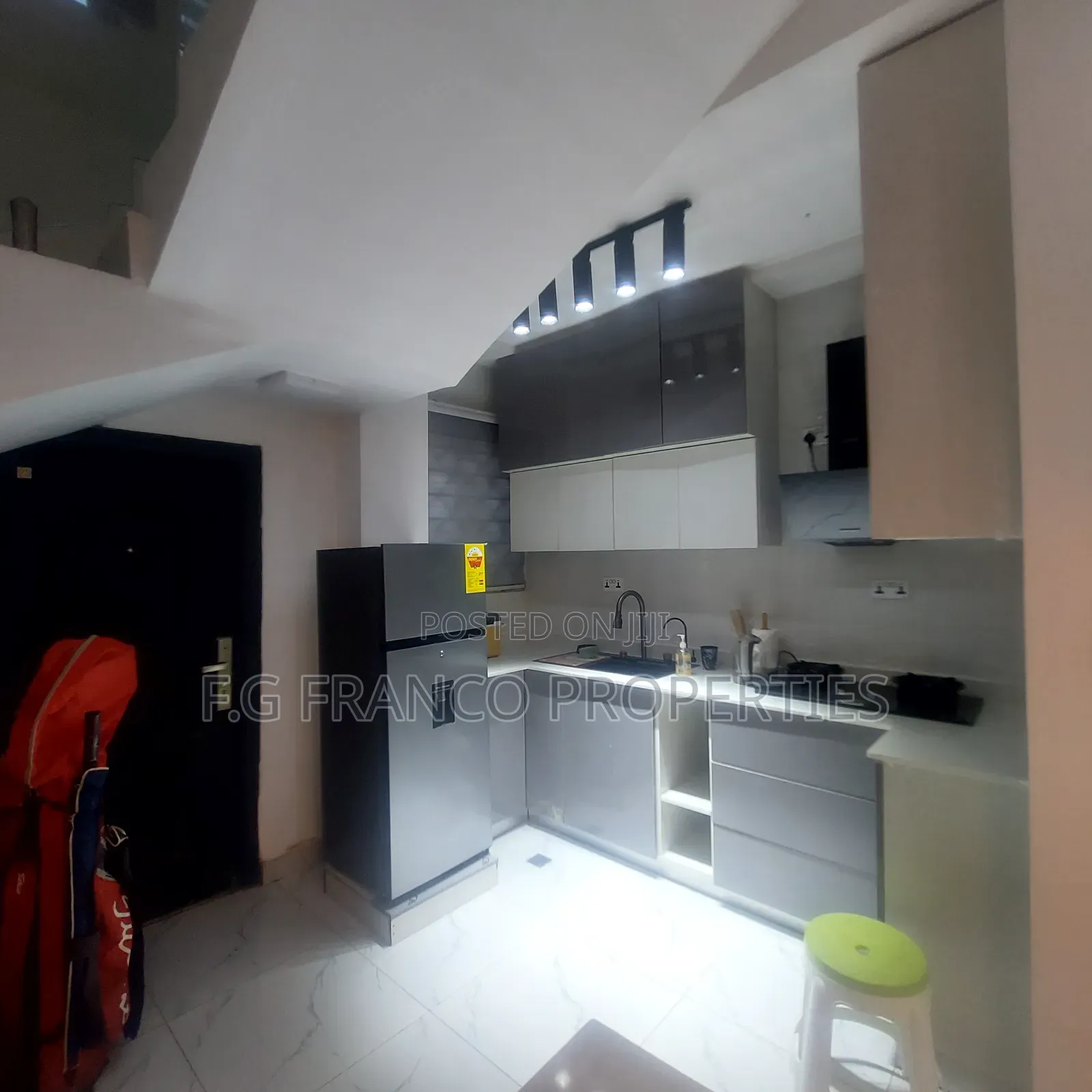 Furnished 3bdrm Apartment in Kg. Franco, Adjiriganor for rent