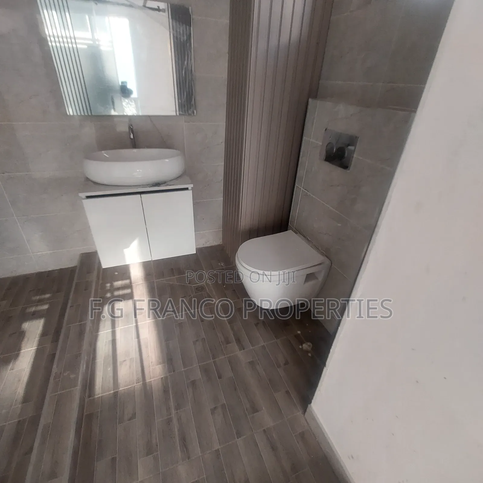 Furnished 3bdrm Apartment in Kg. Franco, Adjiriganor for sale