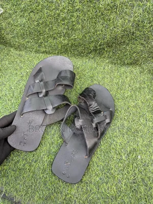 Soci Local Made Leather Sandals