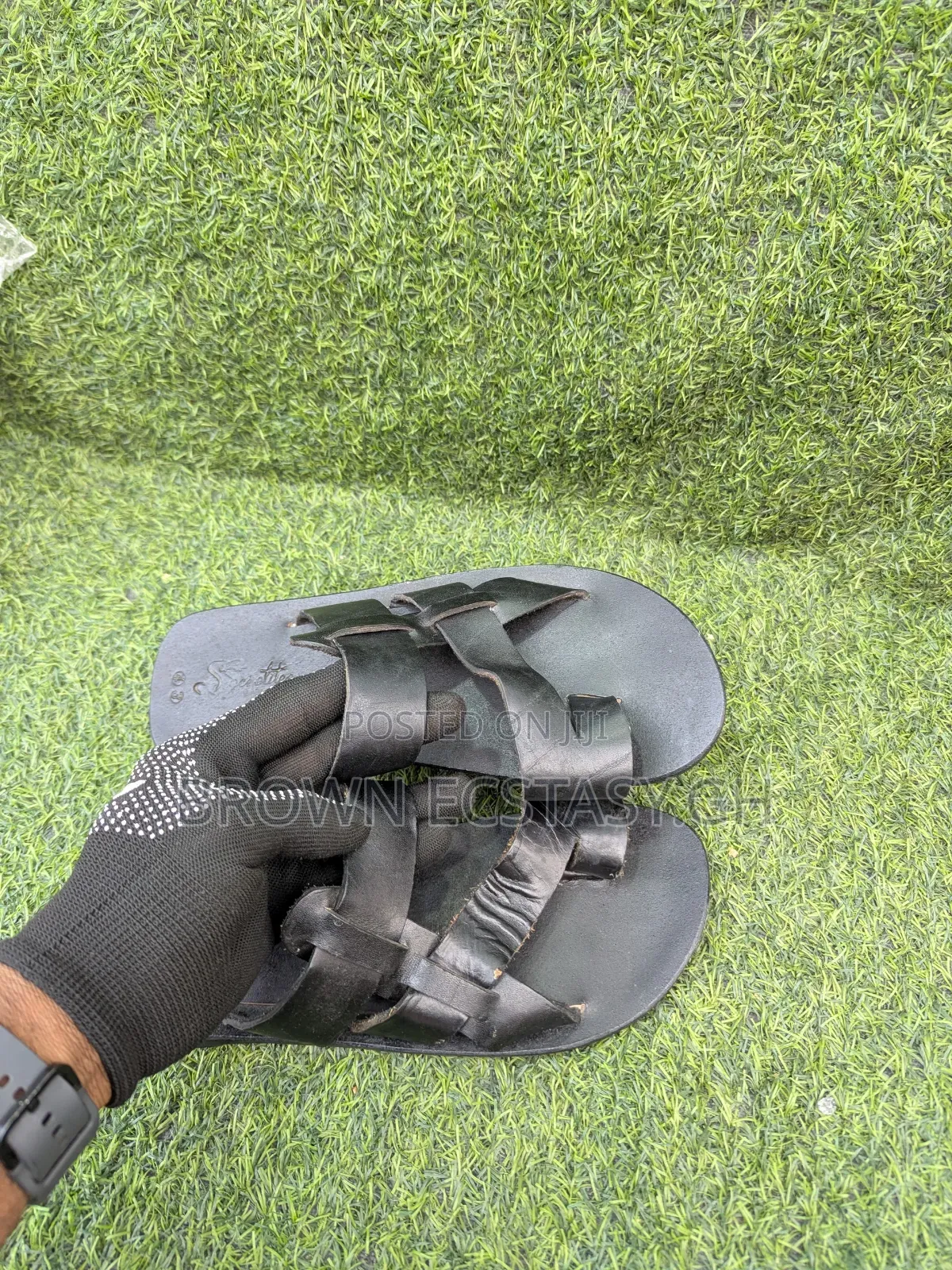 Soci Local Made Leather Sandals