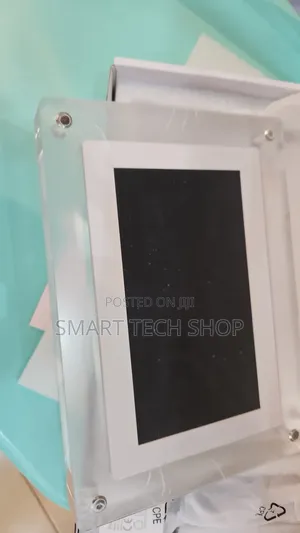 Acrylic Digital Photo Frame 1500mah Battery 7"Ips Screen Speaker 4gb