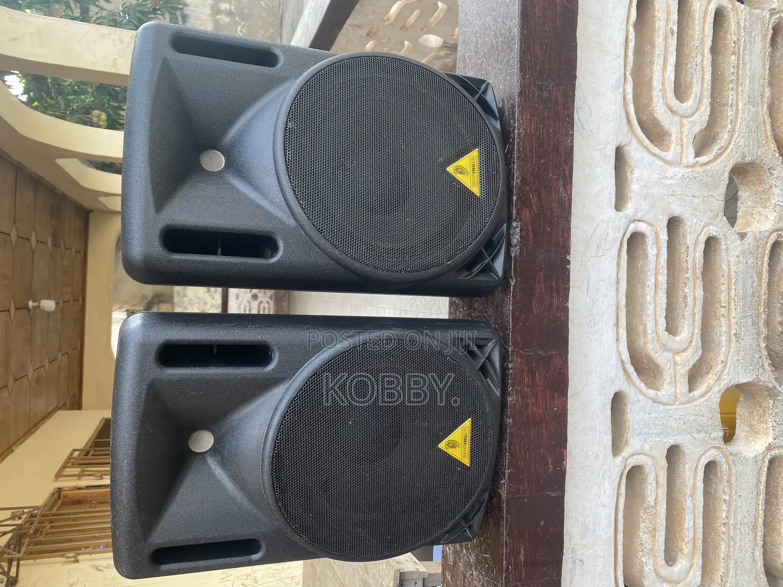 Behringer Active Speaker Monitor 10inches