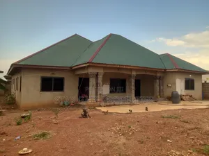 5bdrm House in Star Gate Properties, Kumasi Metropolitan for sale
