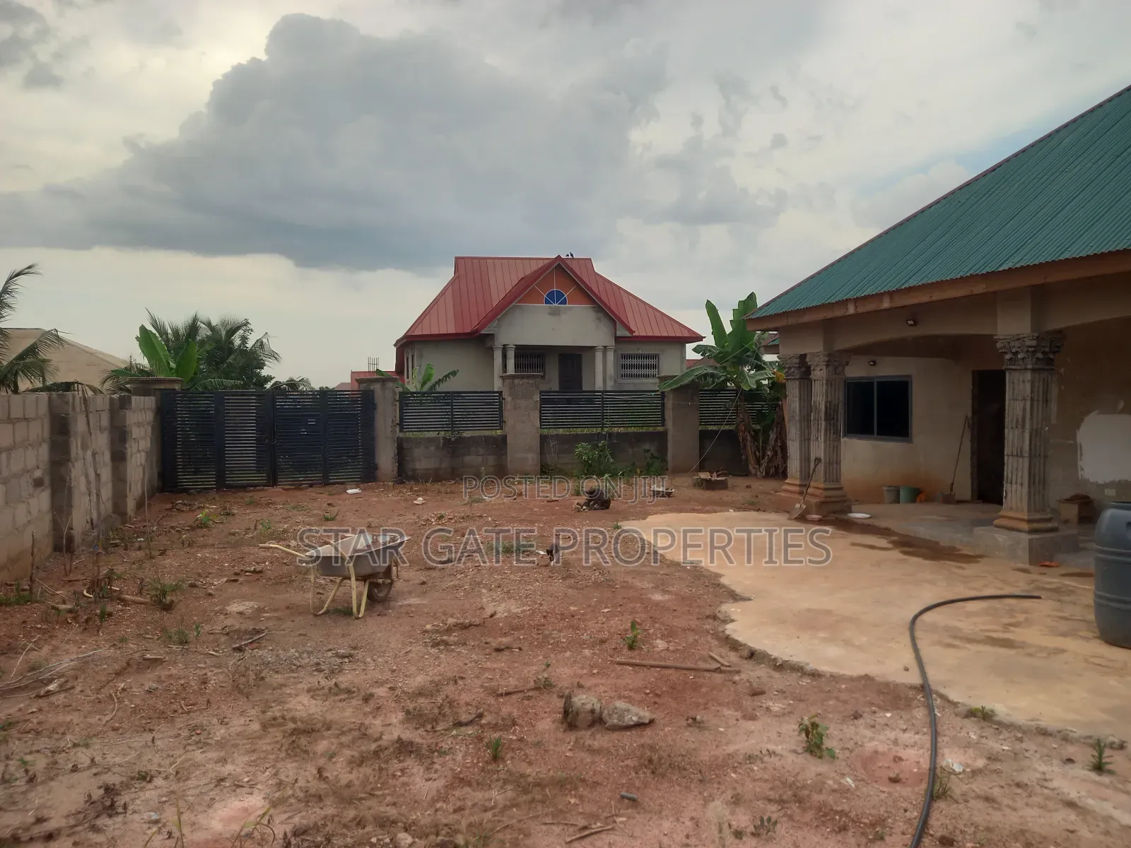 5bdrm House in Star Gate Properties, Kumasi Metropolitan for sale