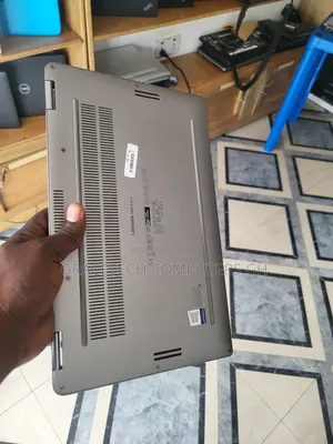 Laptop Dell Latitude 7200 2-in-1 8GB Intel Core I5 SSD 256GB