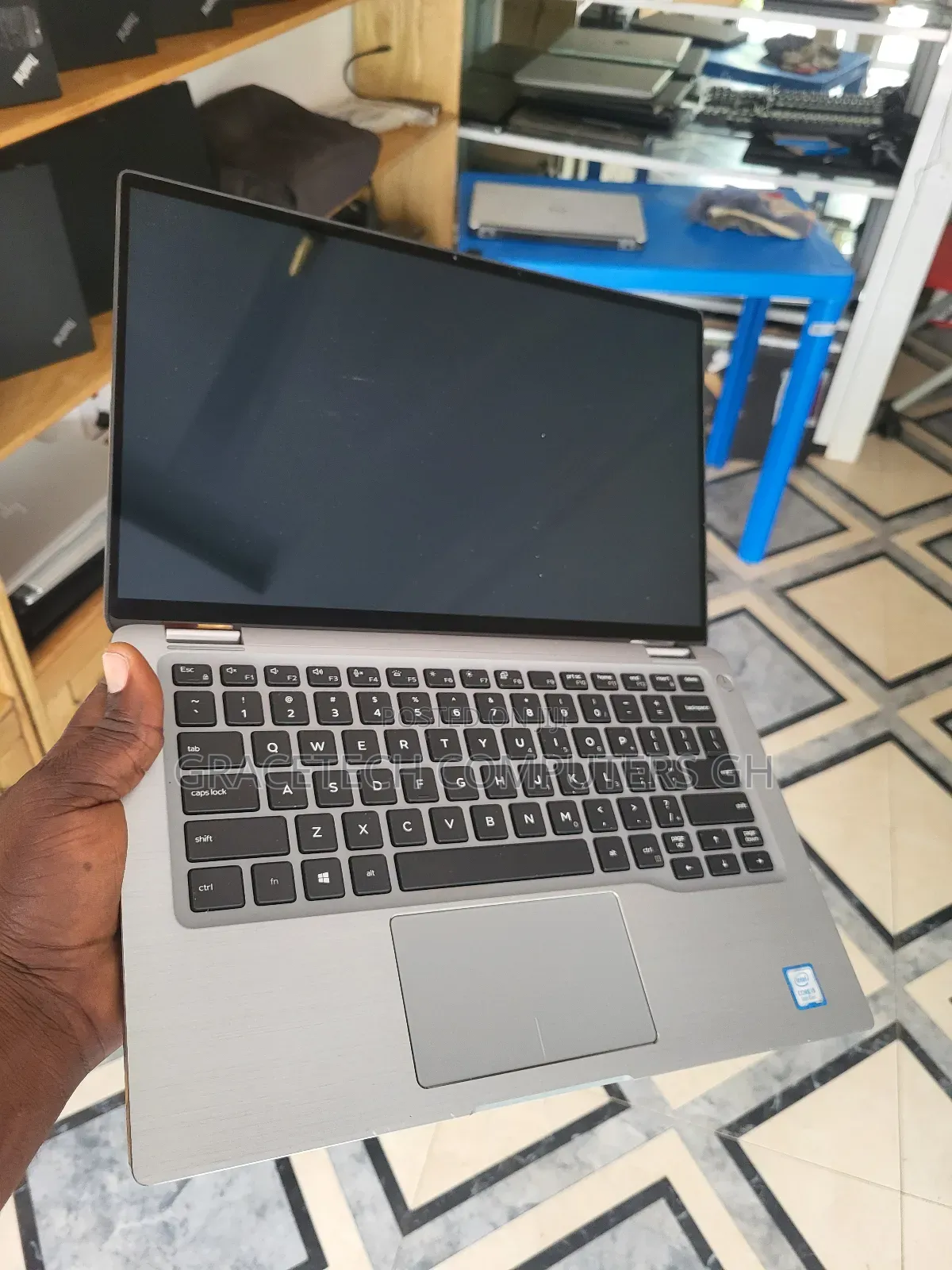 Laptop Dell Latitude 7200 2-in-1 8GB Intel Core I5 SSD 256GB