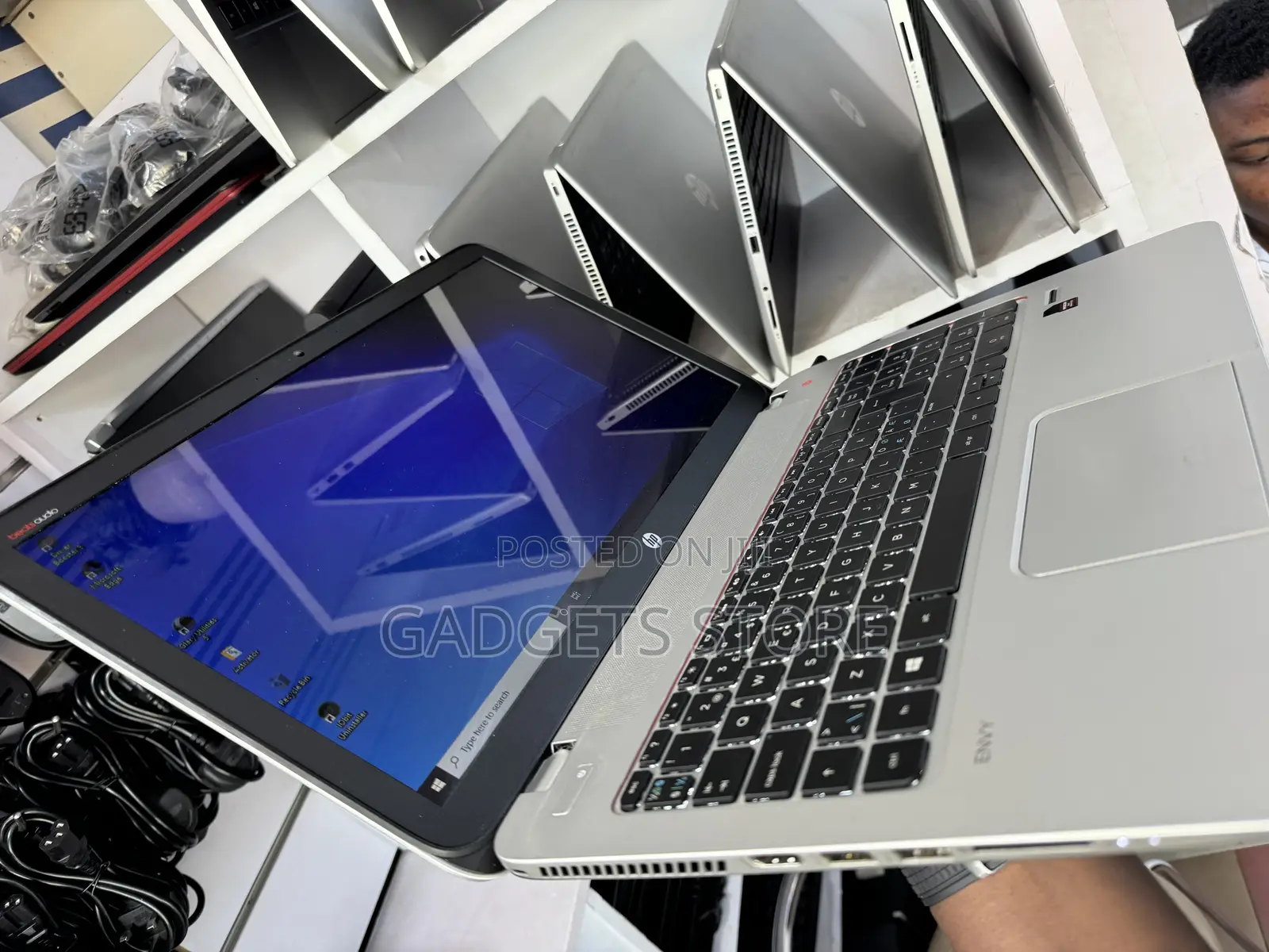 Laptop HP Envy 15 8GB AMD A8 SSD 256GB