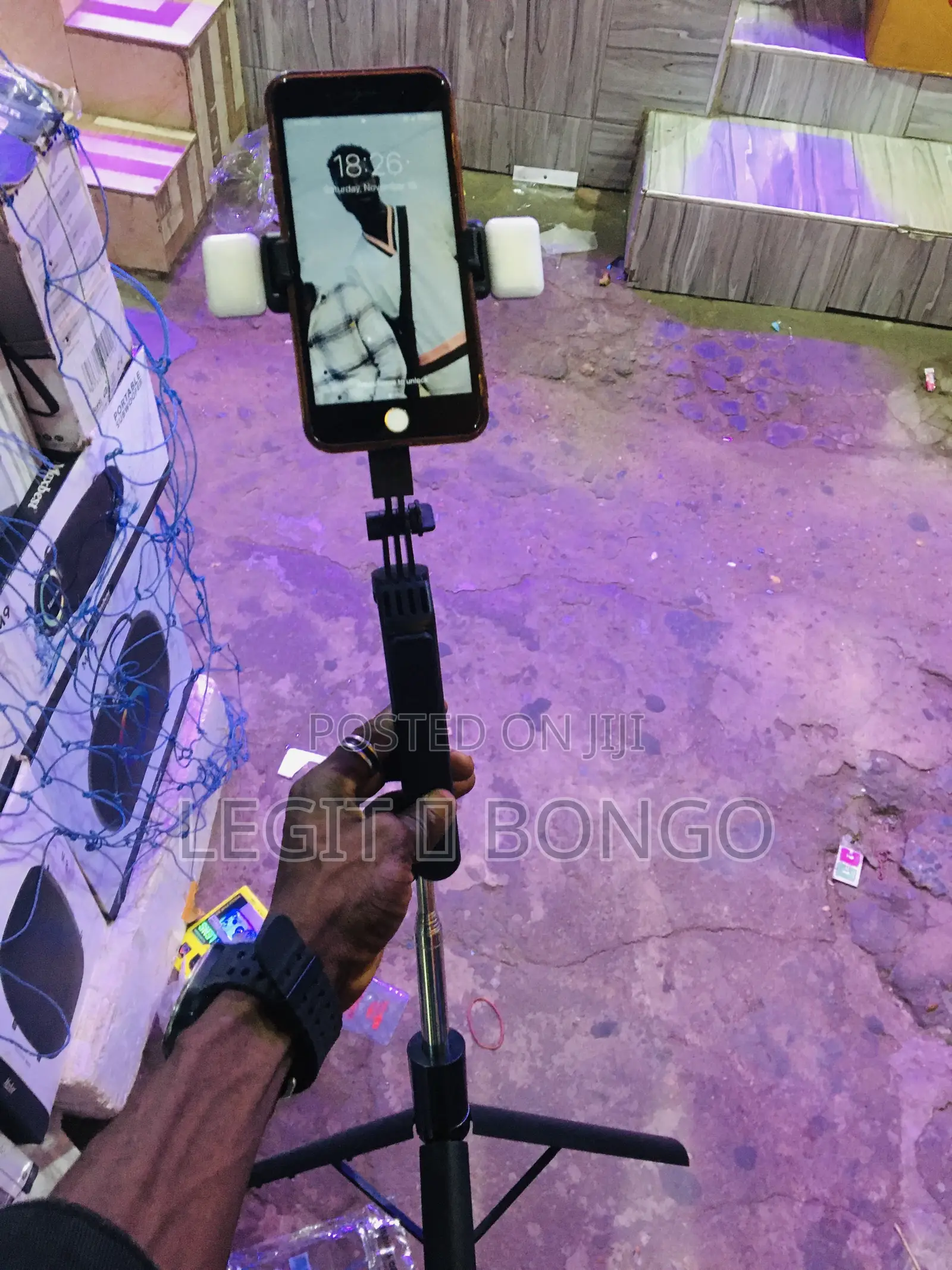 Phone Stand/Selfie Stick