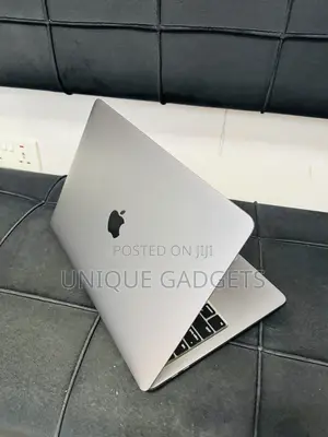 Laptop Apple MacBook Pro 2020 16GB Intel Core I5 SSD 512GB