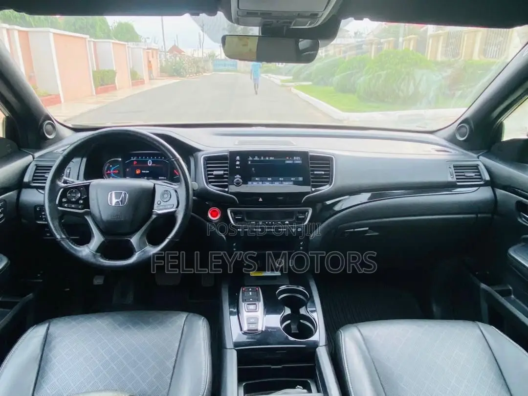 Honda Passport Touring FWD 2020 Black
