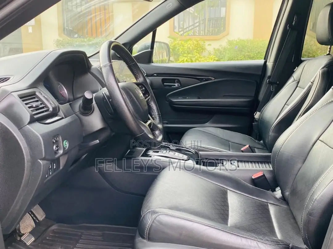 Honda Passport Touring FWD 2020 Black