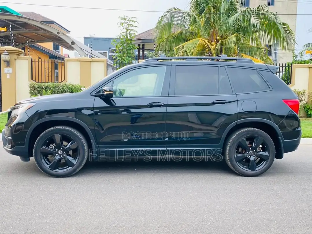 Honda Passport Touring FWD 2020 Black