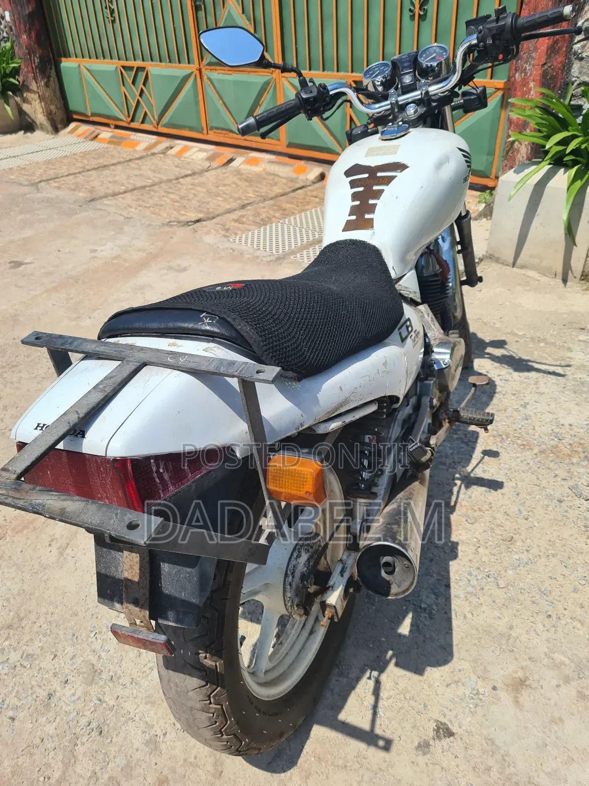 Honda CB 2005 White