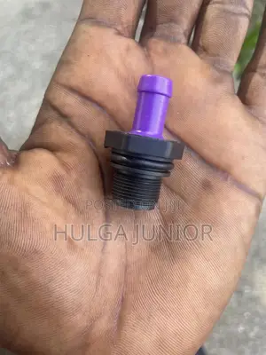 PCV Valve for Nissan Rouge, Versa, Altima, Frontier, Infiniti G35