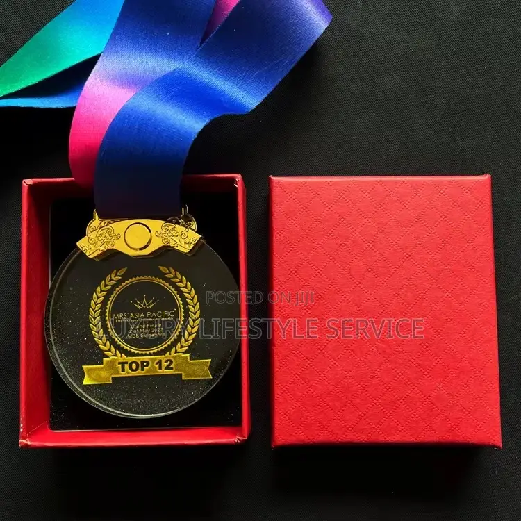 Crystal Glass Medal With Customisation
