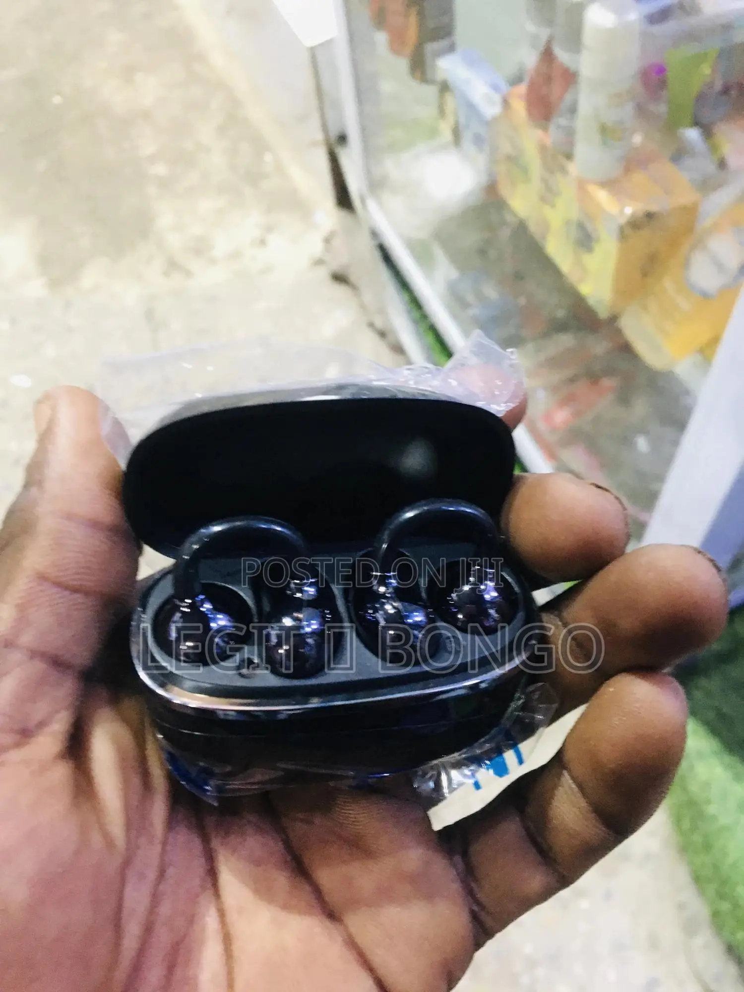 Airpods/Earbuds