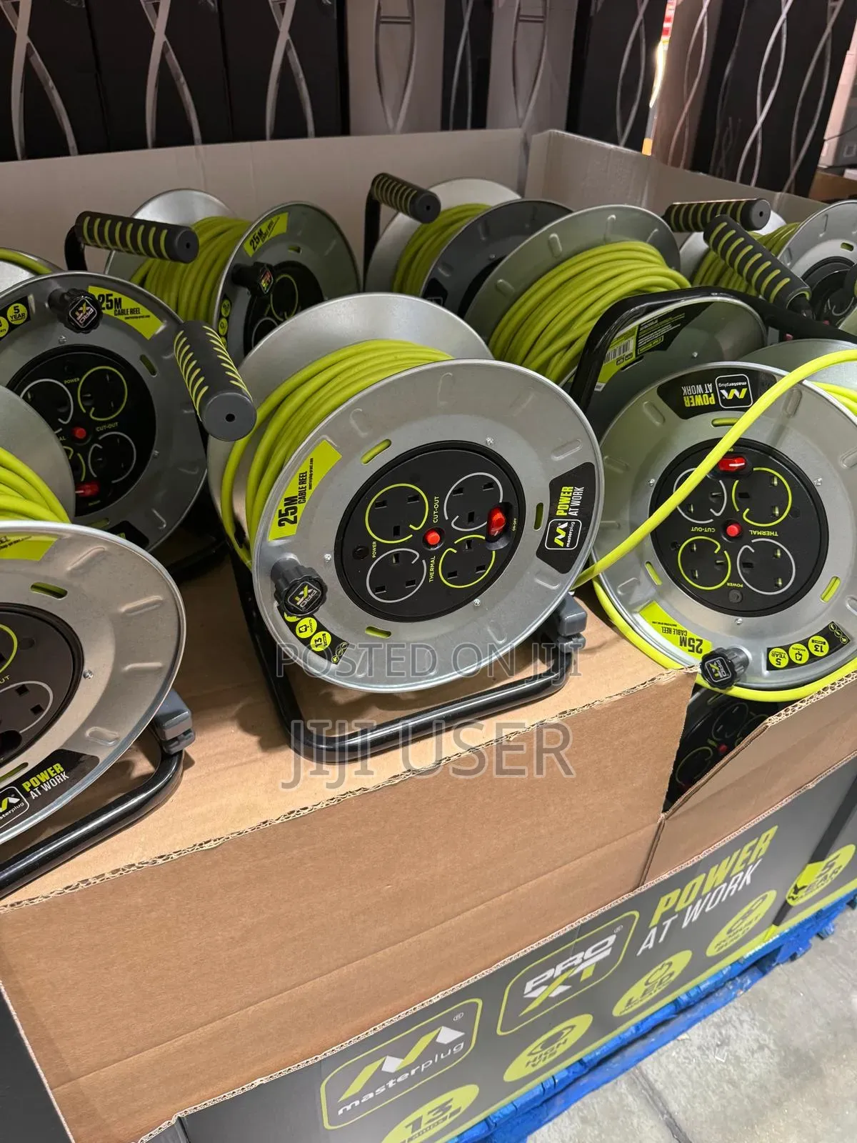 Heavy-duty Extension Cable Reel
