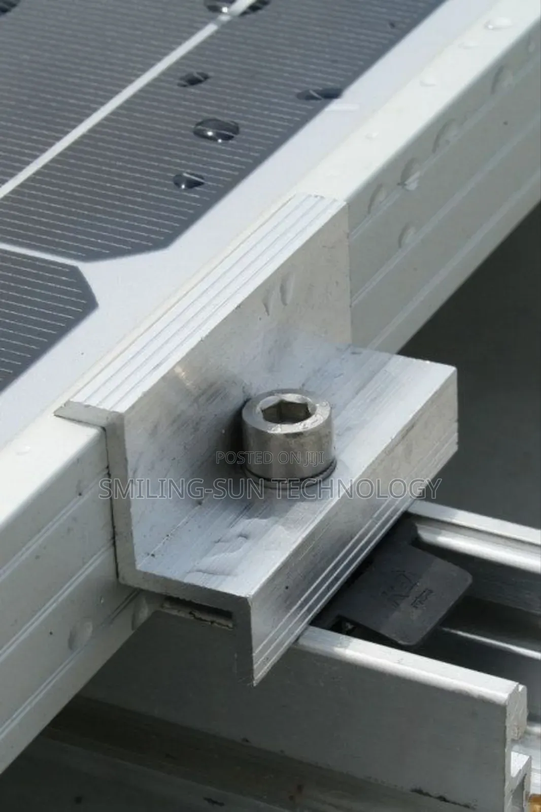 Professional Solar Panel Maintenance Cleaning Service