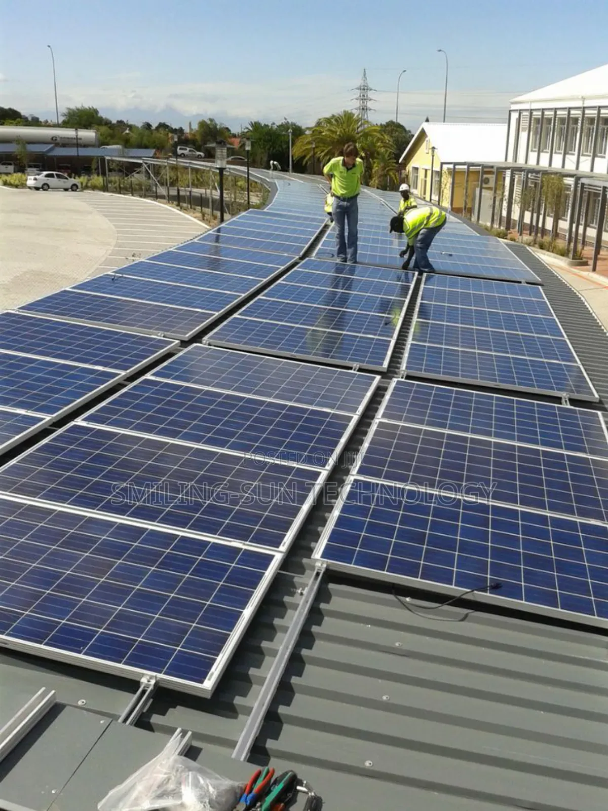 Professional Solar Panel Maintenance Cleaning Service