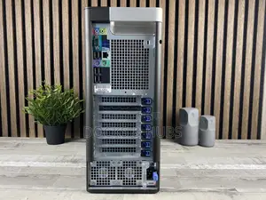 Desktop Computer Dell Precision 5820 40GB Intel Xeon HDD+SSD 3T