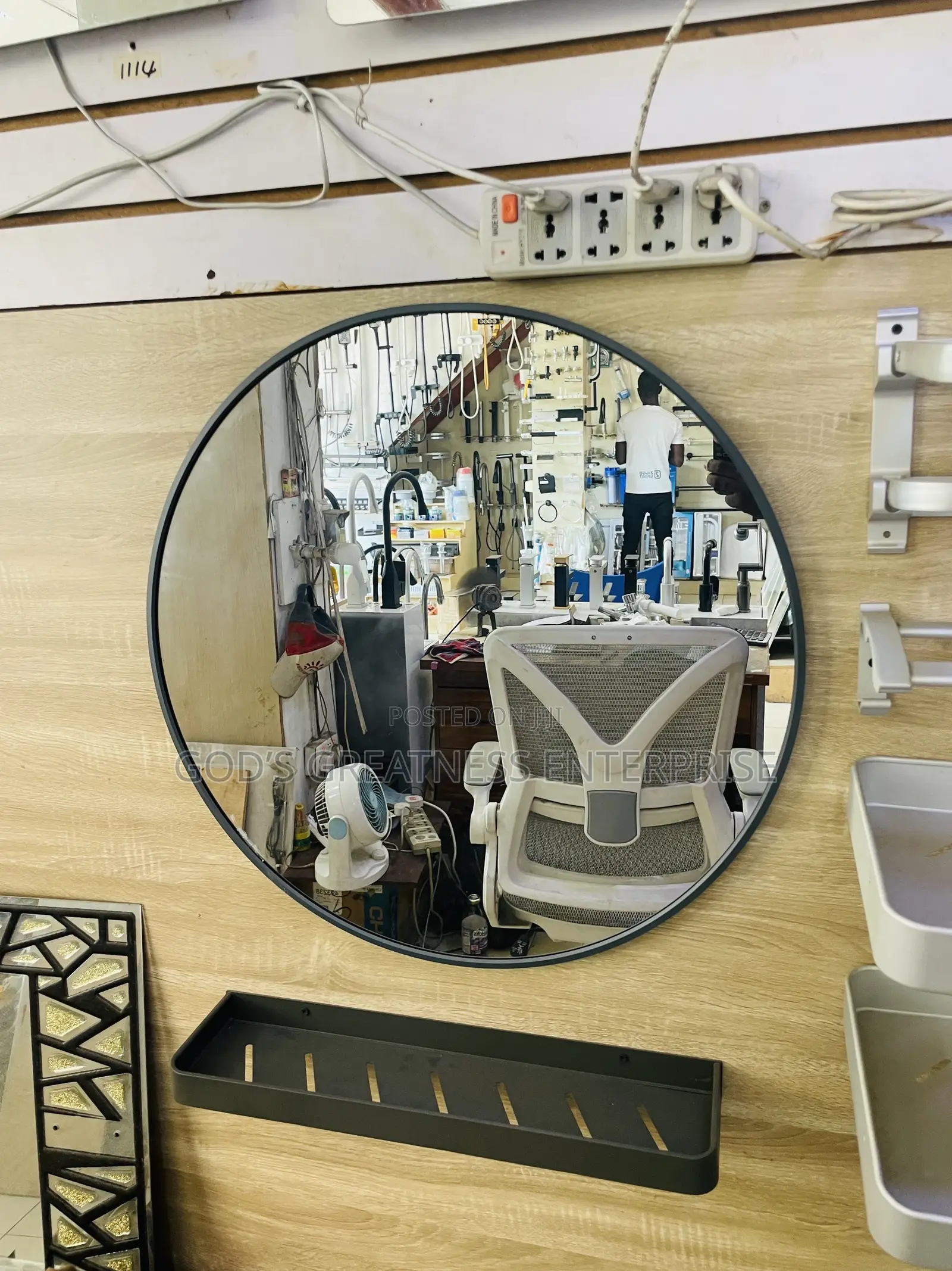Round Mirror With Shelf
