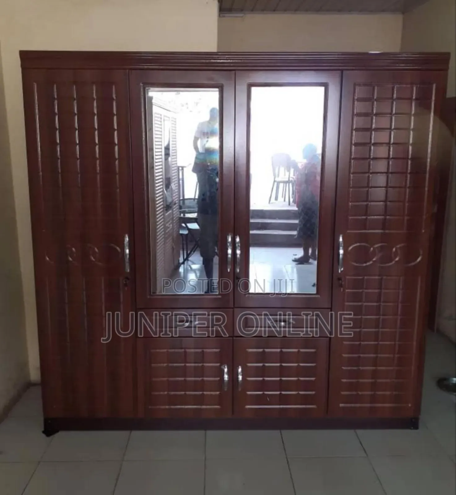 Wardrobe Hunreded Gruns