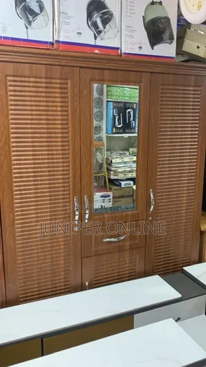 Wardrobe Granings Sutishy