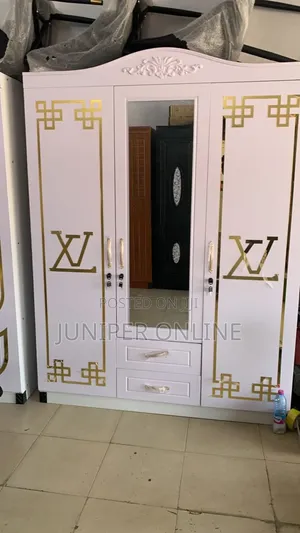 Wardrobe Premishist Gasart