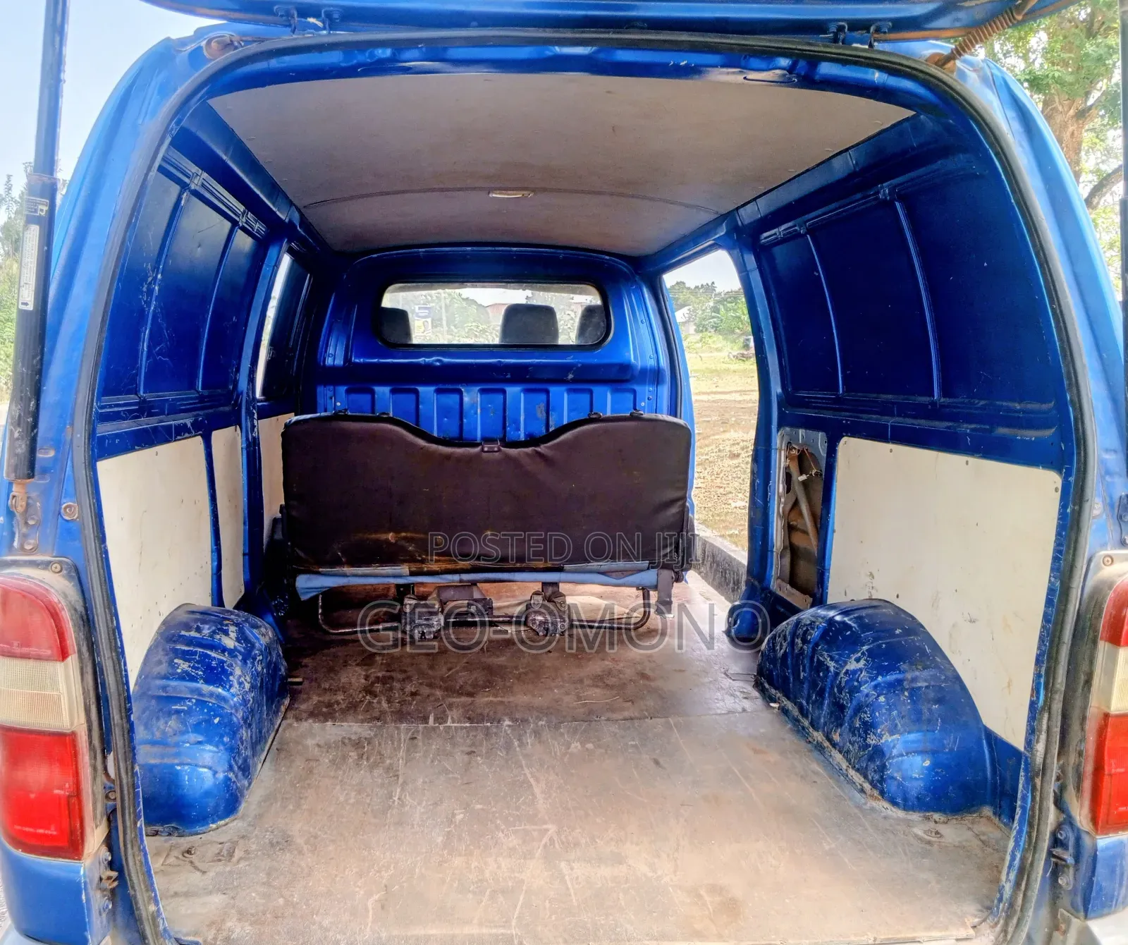 Toyota HiAce 2008 Blue