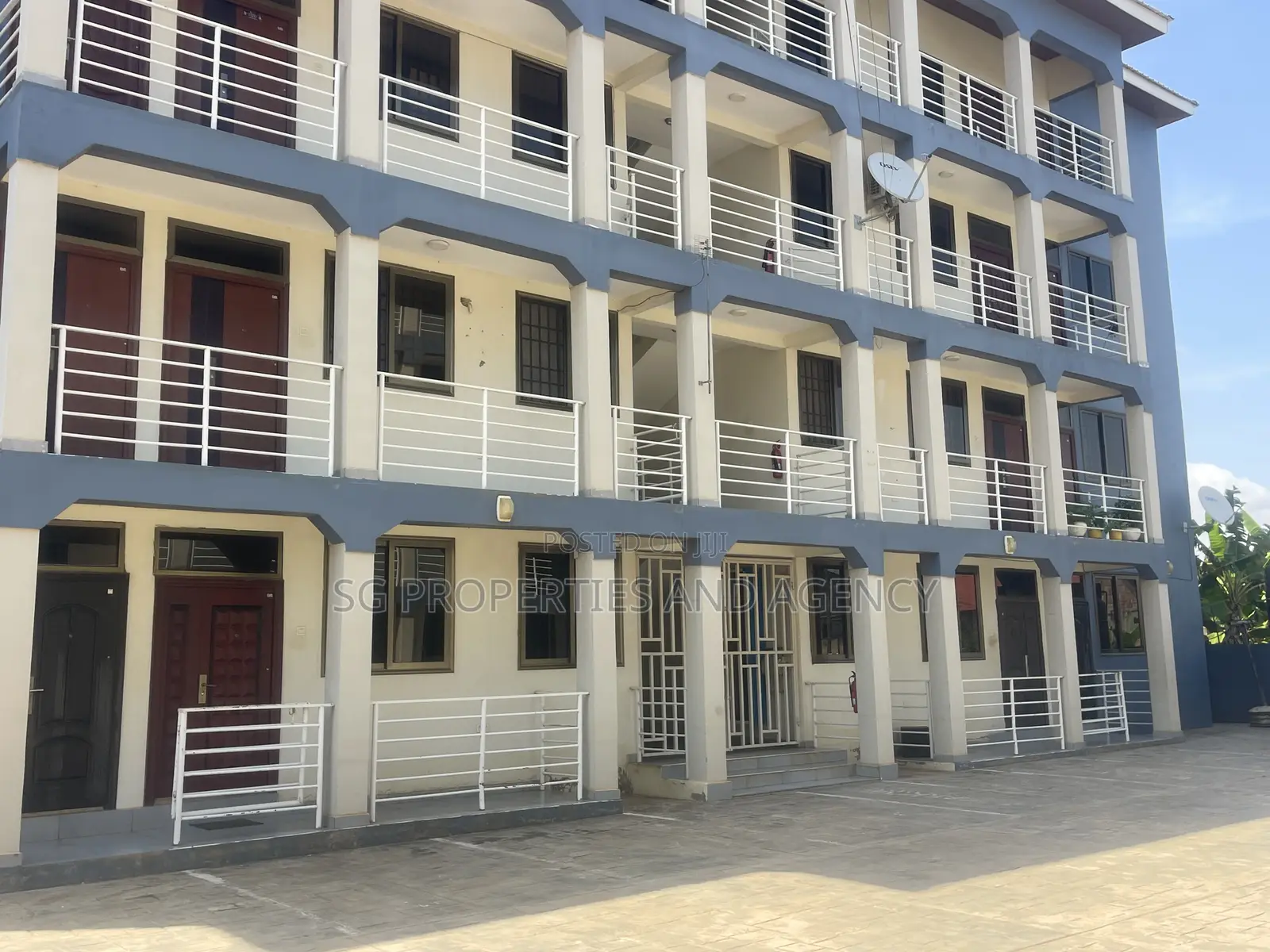 3bdrm Apartment in Coastal, Accra Metropolitan for rent