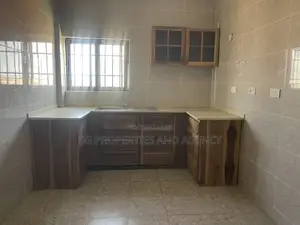 3bdrm Apartment in Coastal, Accra Metropolitan for rent