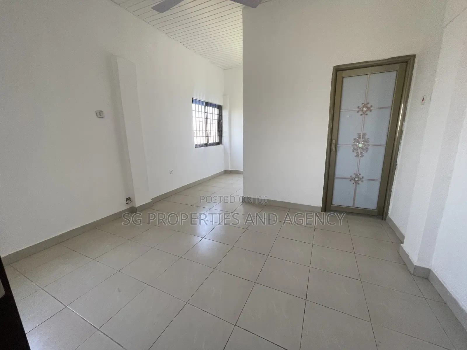 3bdrm Apartment in Coastal, Accra Metropolitan for rent