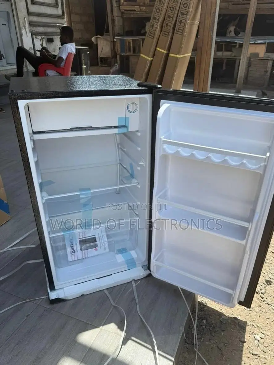 Affordable Pearl Table Top Fridge With Top Freezer 91 Li