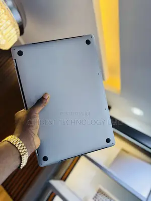 Laptop Apple MacBook Pro 2017 16GB Intel Core i7 SSD 256GB