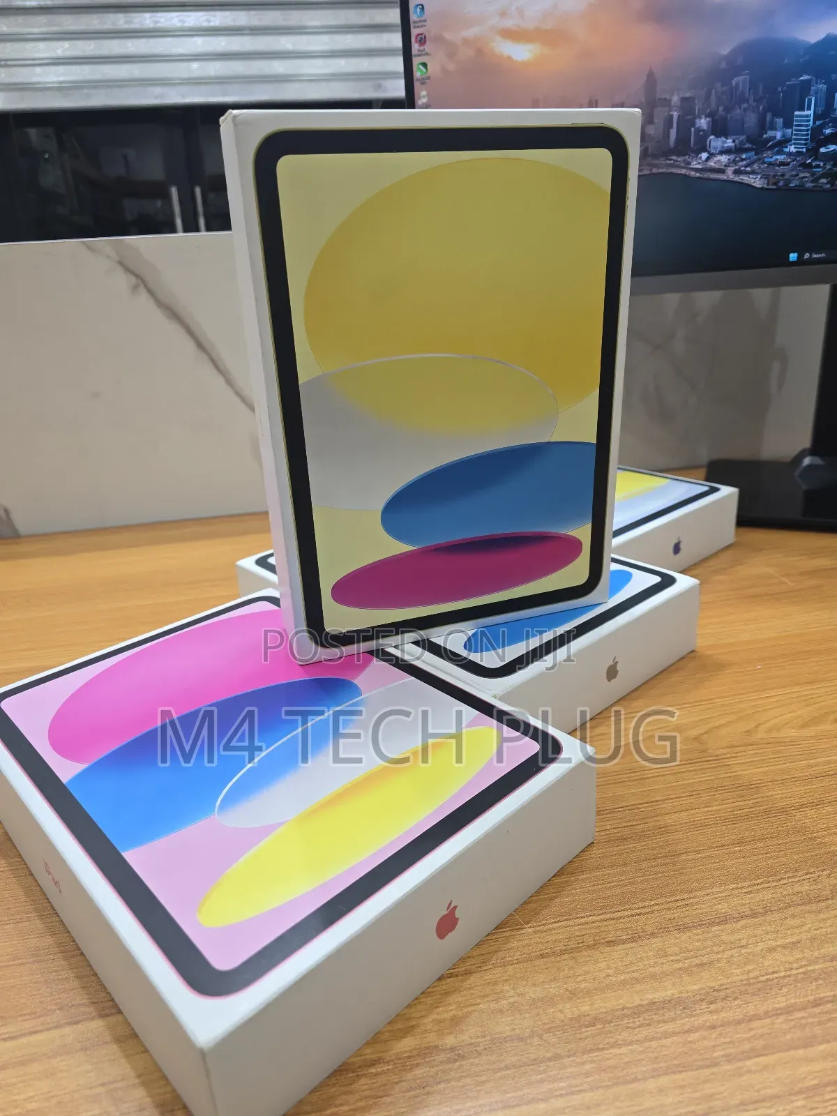 New Apple iPad 10.2 (2021) 128 GB Yellow