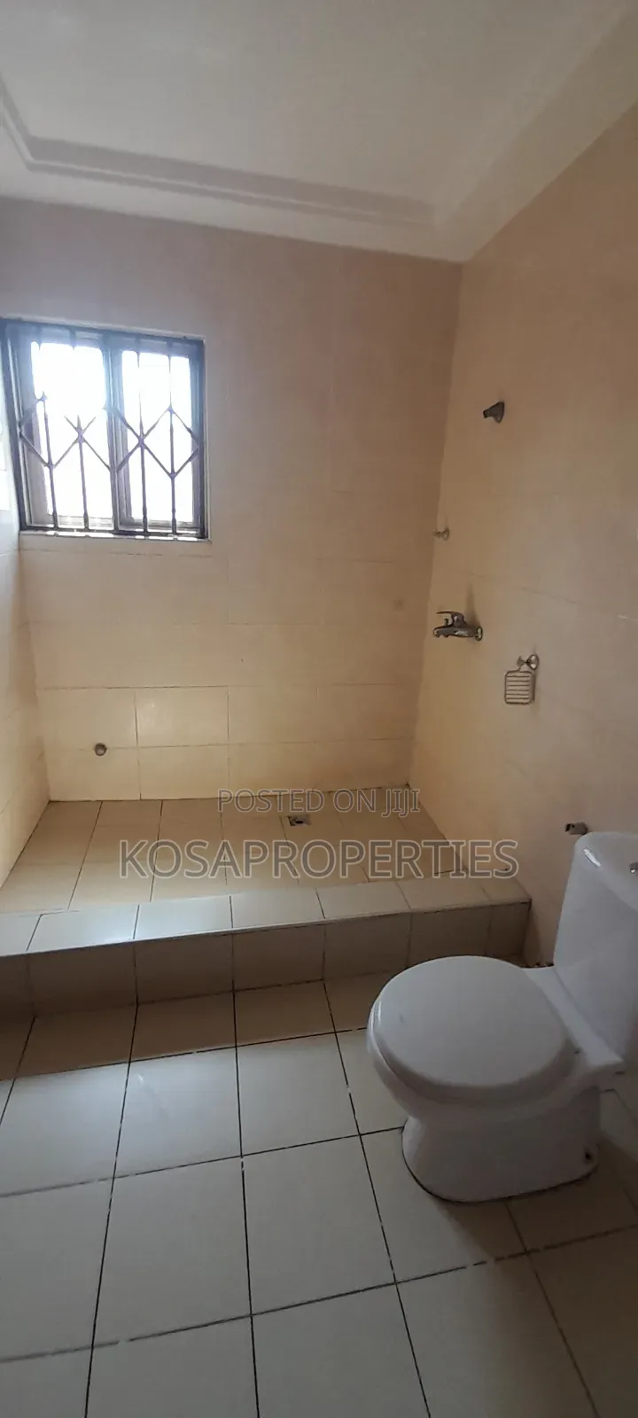 4bdrm House in Adjiringanor, Adjiriganor for sale