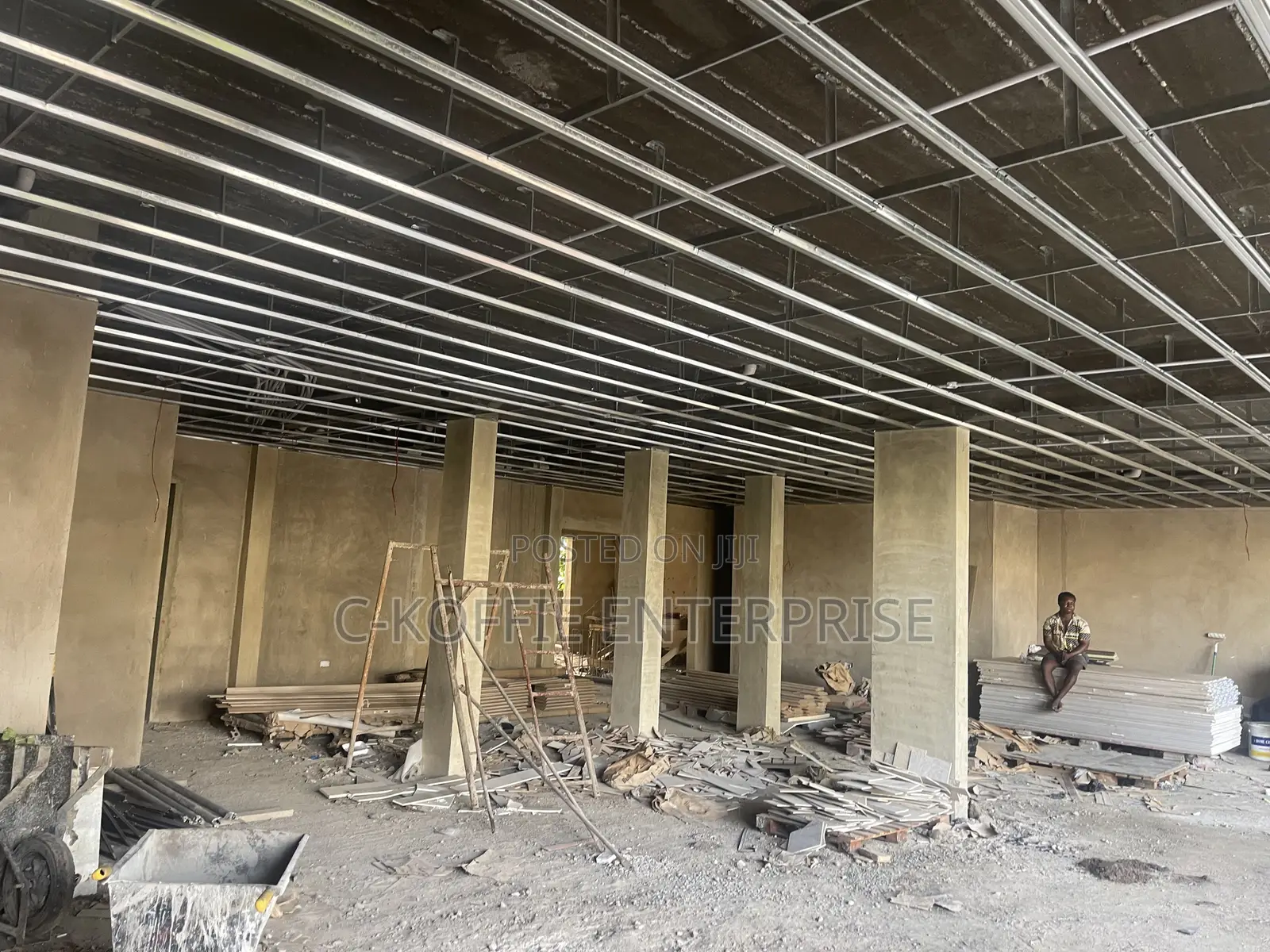 700 SQM Showroom at Labone for Rent