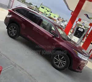 Toyota Highlander 2019 Brown