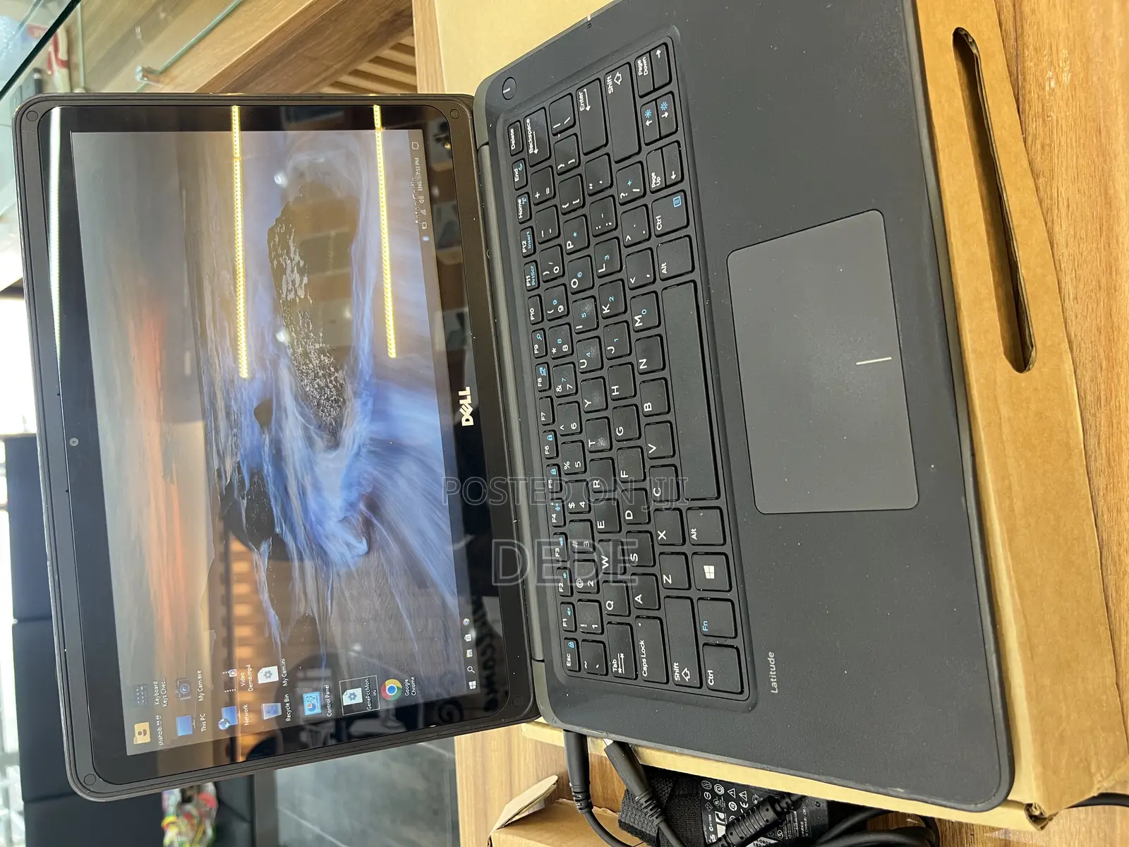 New Laptop Dell Latitude 3380 4GB Intel Core I3 SSD 128GB