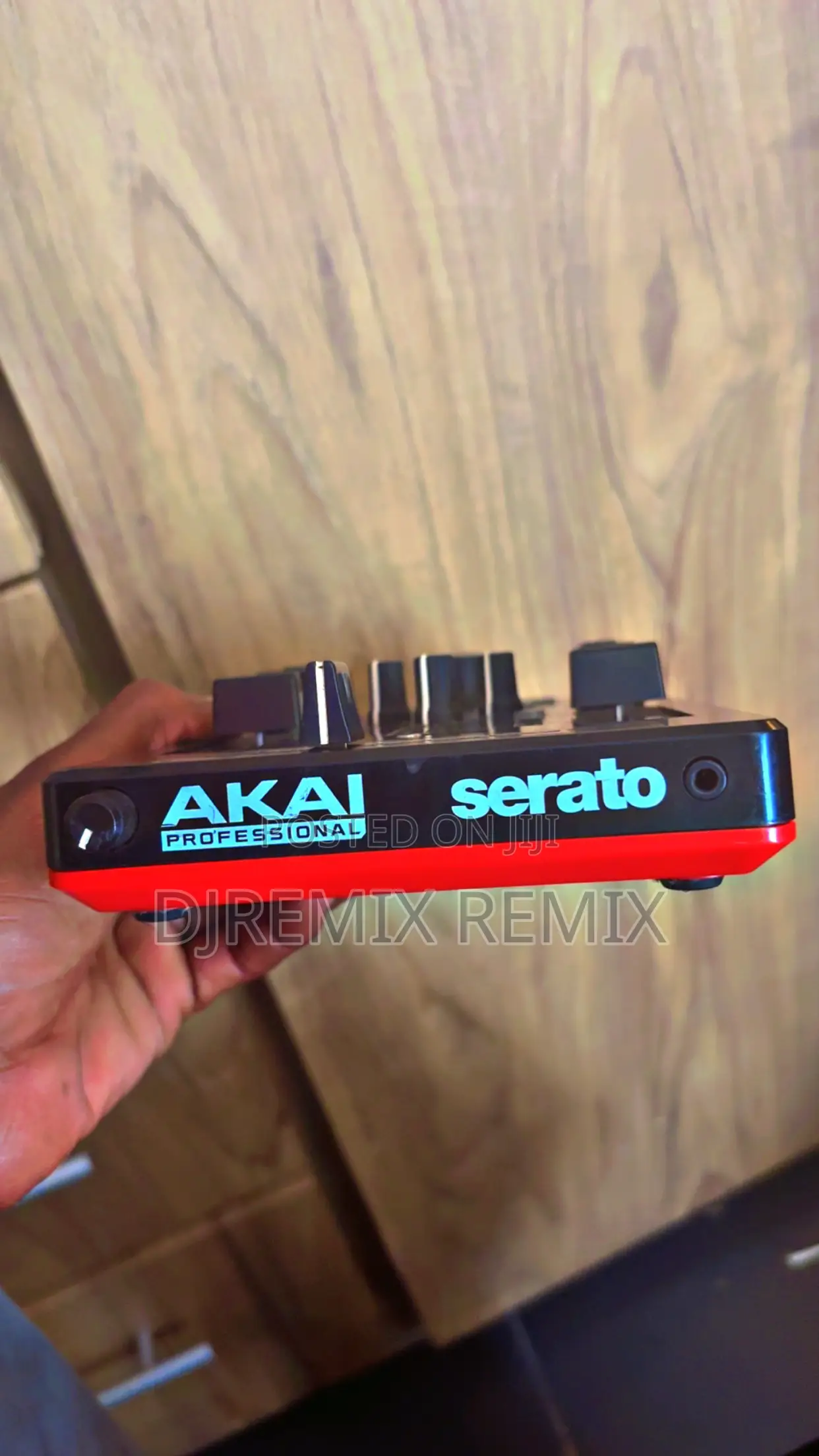 Akai Serato Mixer