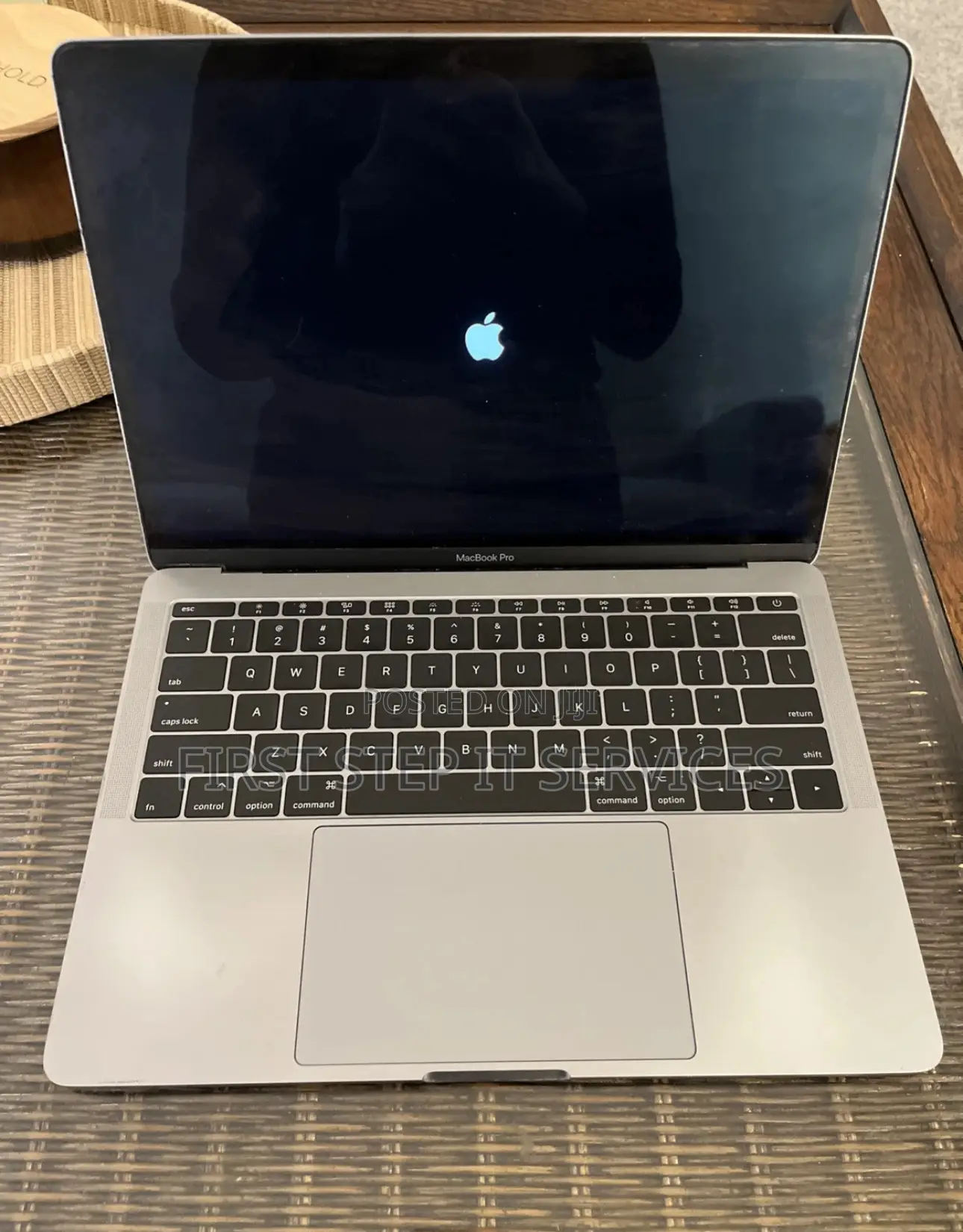 Laptop Apple MacBook Pro 8GB Intel Core i5 SSD 256GB