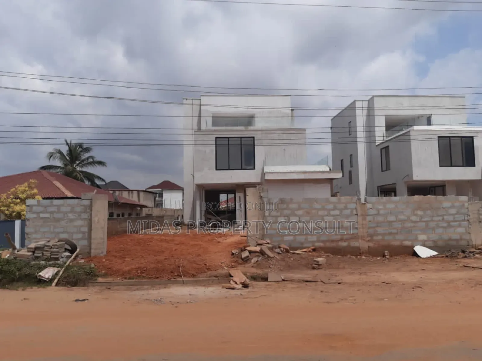 Furnished 4bdrm House in Ogbojo, East Legon for sale