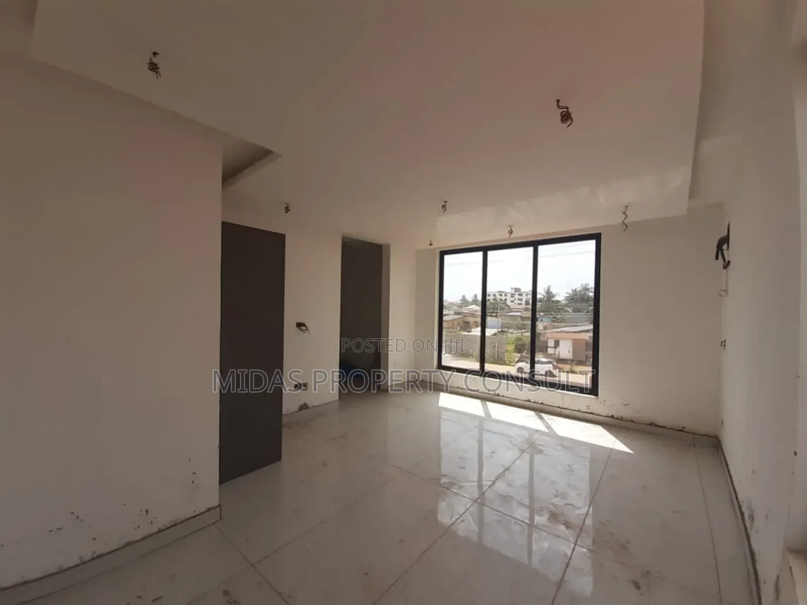 Furnished 4bdrm House in Ogbojo, East Legon for sale