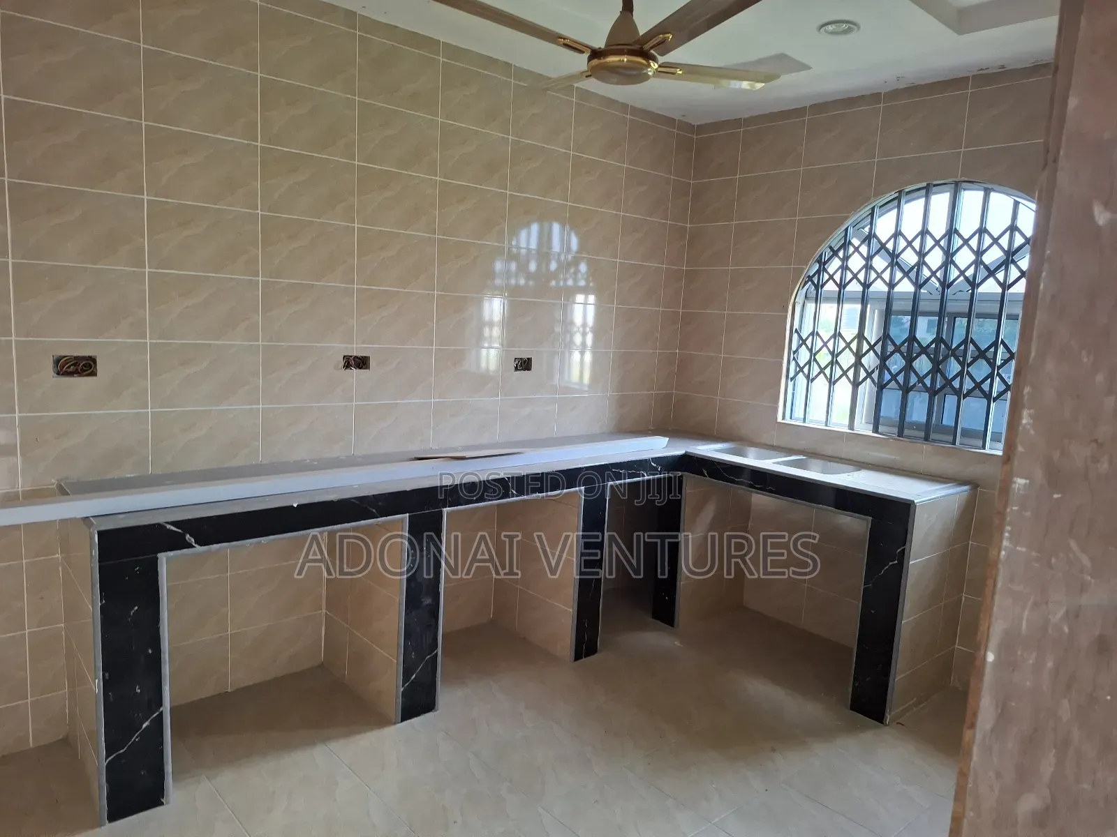 2bdrm Apartment in Sokoban  Kwaso, Kumasi Metropolitan for rent
