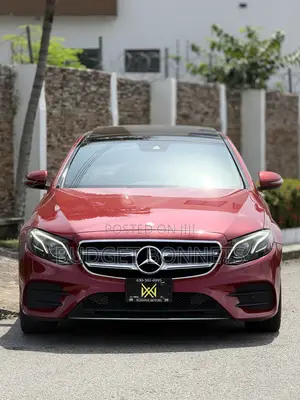 Mercedes-Benz E300 4Matic AWD Sedan (2.0L 4cyl 9A) 2017 Red