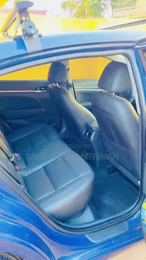 Hyundai Avante 2017 Blue