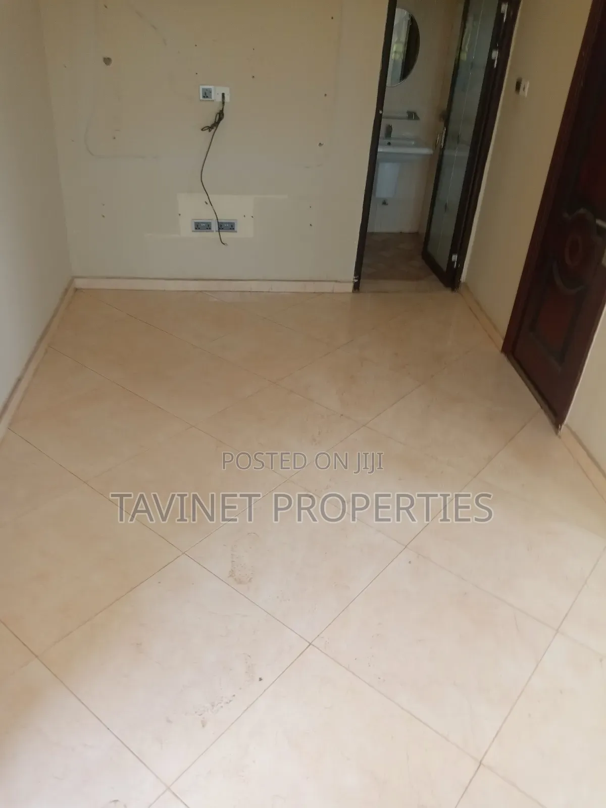 2bdrm Apartment in Adjiriganor for rent