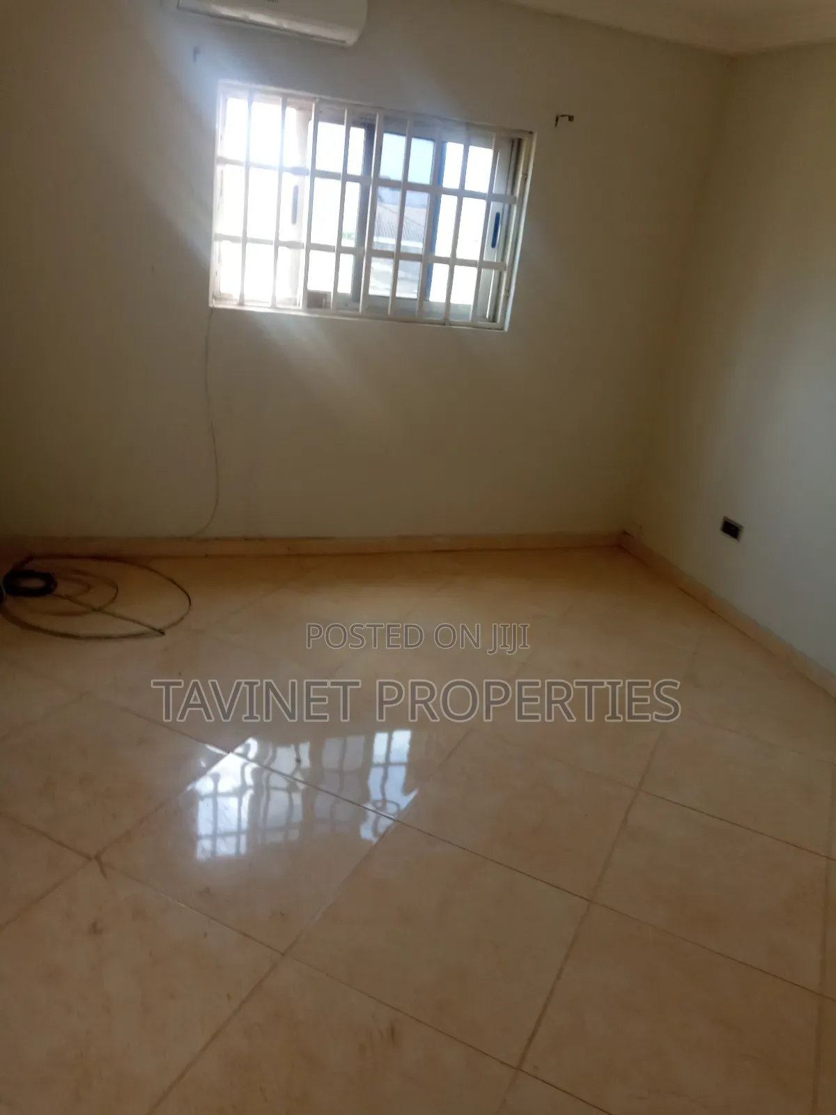 2bdrm Apartment in Adjiriganor for rent